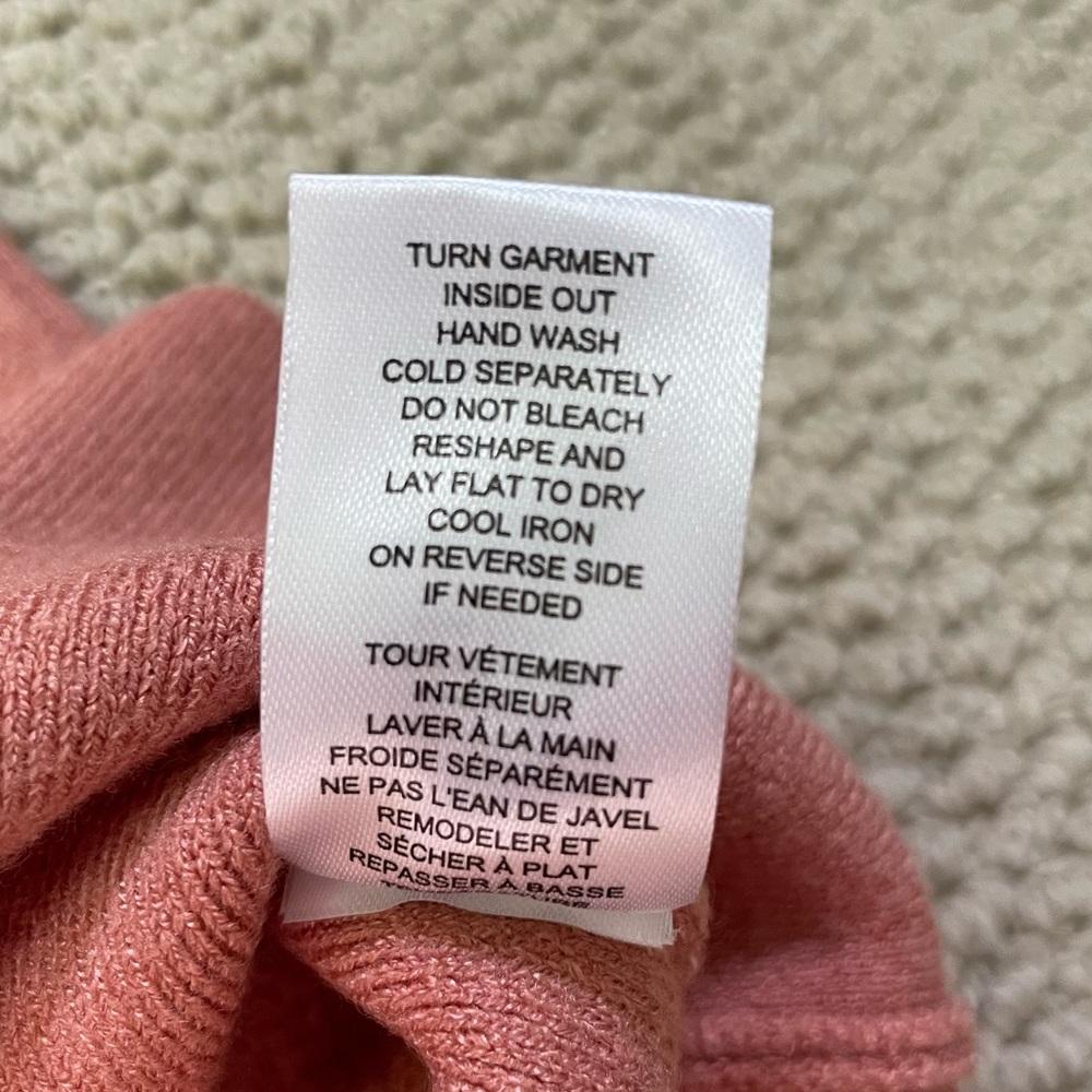 T Tahari Sweater - Picture 6 of 6